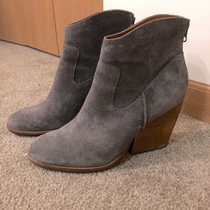 Kork-Ease size 8.5 Grey Booties